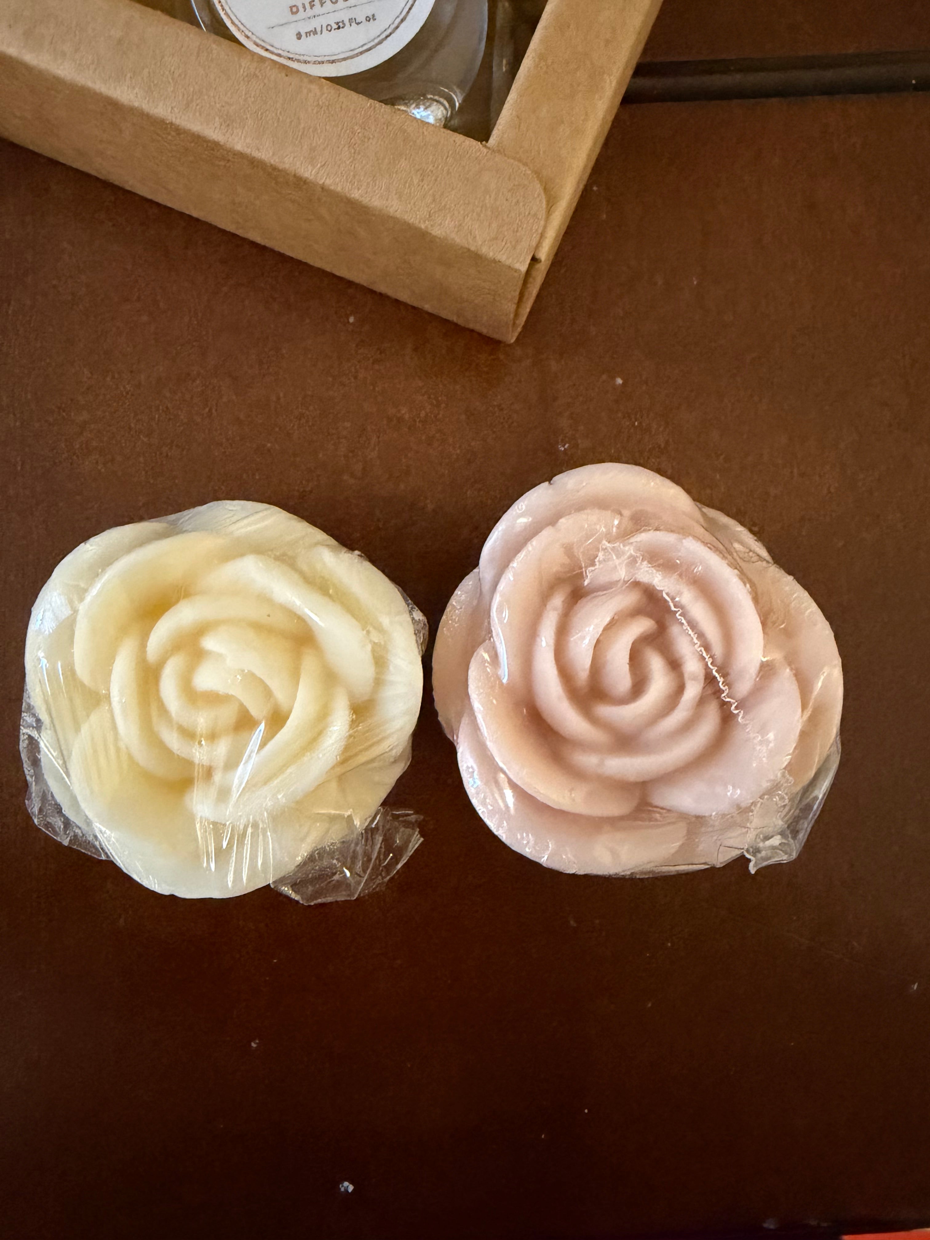 The Daily Refresh:Roses Gift Set